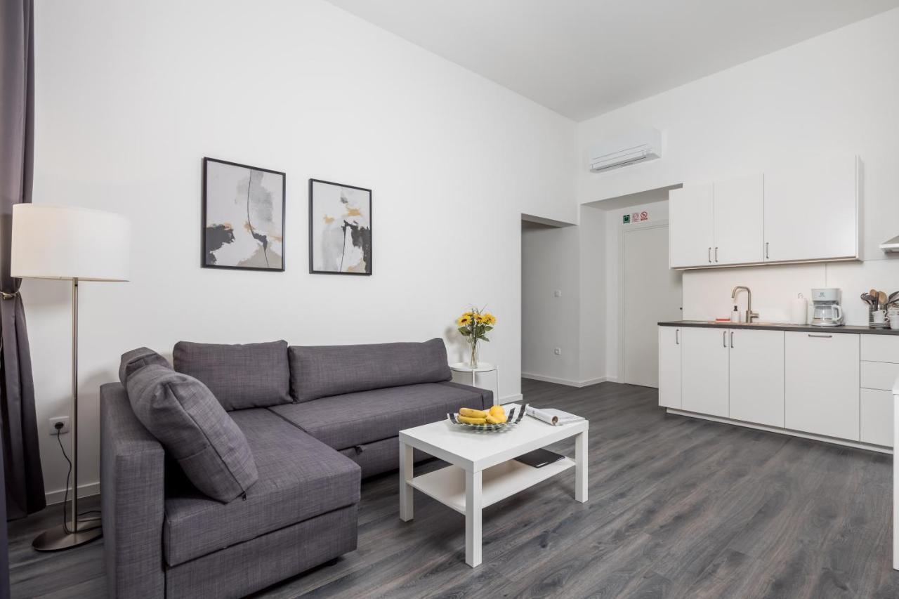 Apartment Nest In 1 Rijeka Exterior photo